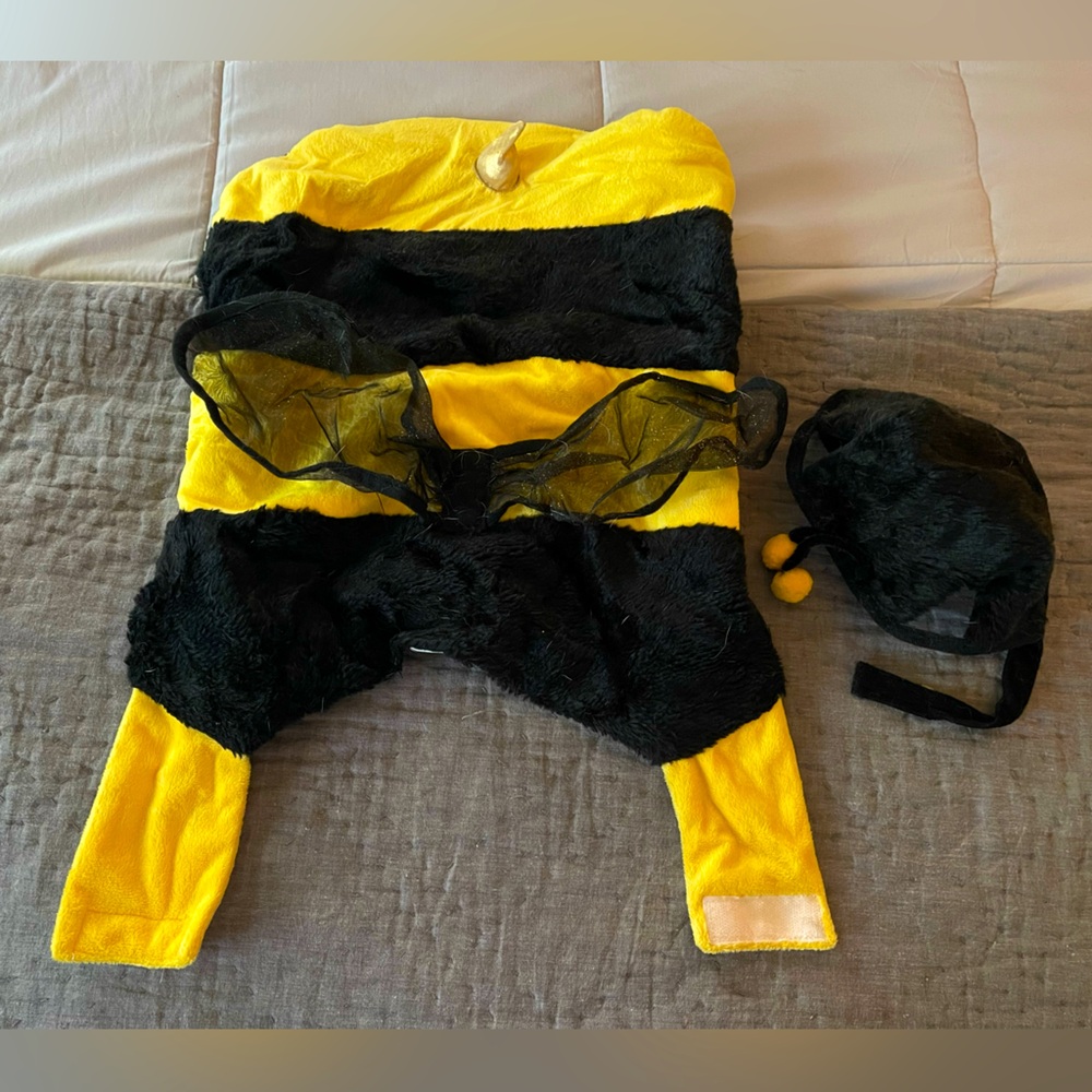 Large Dog Yellow and Black Bee Costume with hat Velcro